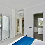 Monte C - Cd 295, Cleverdetails, Sleeps 2 Adults&2 Children, 4 Salted Water Pools Vilamoura