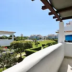 Monte C - Cd 295, Cleverdetails, Sleeps 2 Adults&2 Children, 4 Salted Water Pools Vilamoura