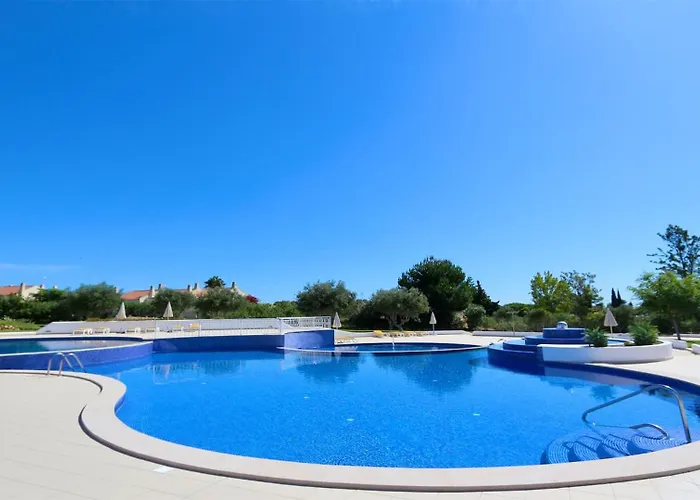 Apartament Monte C - Cd 295, Cleverdetails, Sleeps 2 Adults And 2 Children, 4 Salted Water Pools *