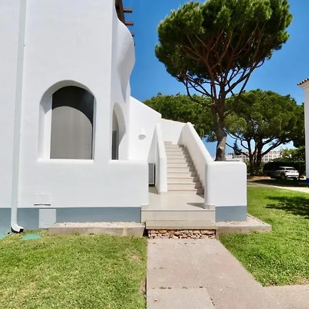 Monte C - Cd 295, Cleverdetails, Sleeps 2 Adults And 2 Children, 4 Salted Water Pools