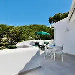 Monte C - Cd 295, Cleverdetails, Sleeps 2 Adults And 2 Children, 4 Salted Water Pools Vilamoura