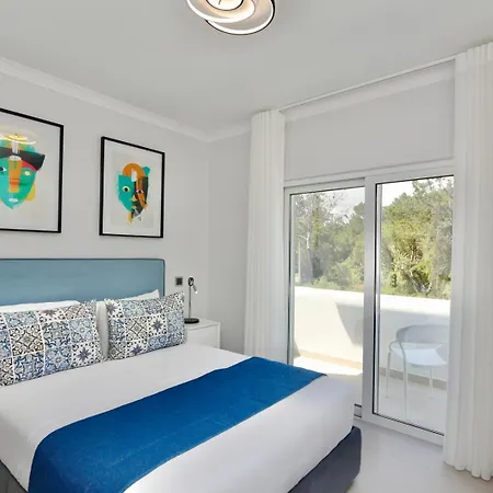 Monte C - Cd 295, Cleverdetails, Sleeps 2 Adults And 2 Children, 4 Salted Water Pools וילהמורה