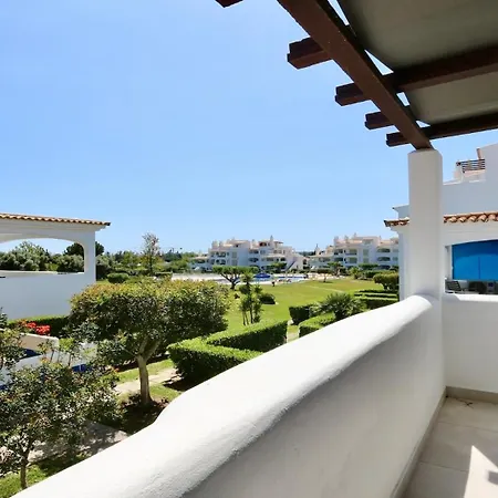 Monte C - Cd 295, Cleverdetails, Sleeps 2 Adults And 2 Children, 4 Salted Water Pools וילהמורה